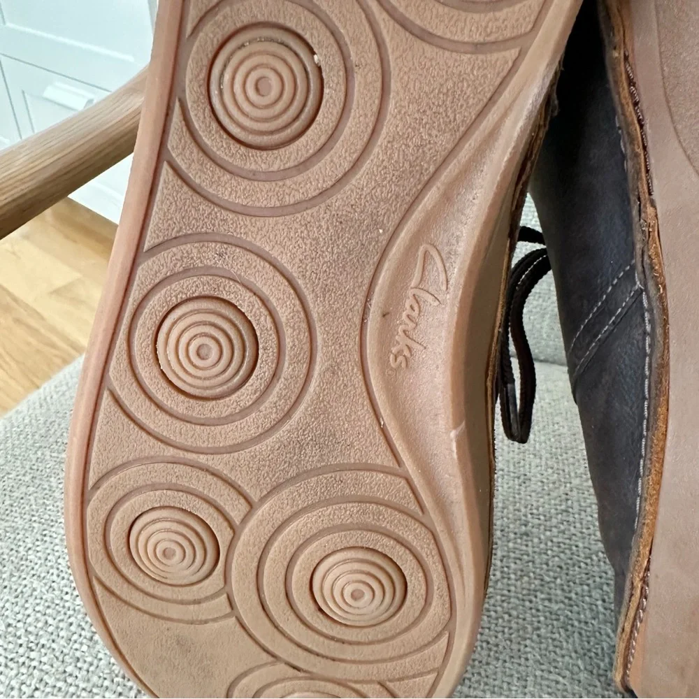 Clark’s Oakland Rise Men’s Leather Chukka Shoes Sz 12